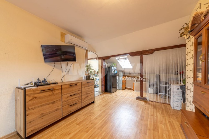 Продава 3-СТАЕН в град Варна, Цветен квартал - 129 кв.м / 172 000 € » 336 402.76 лв., ИМОТЕКА