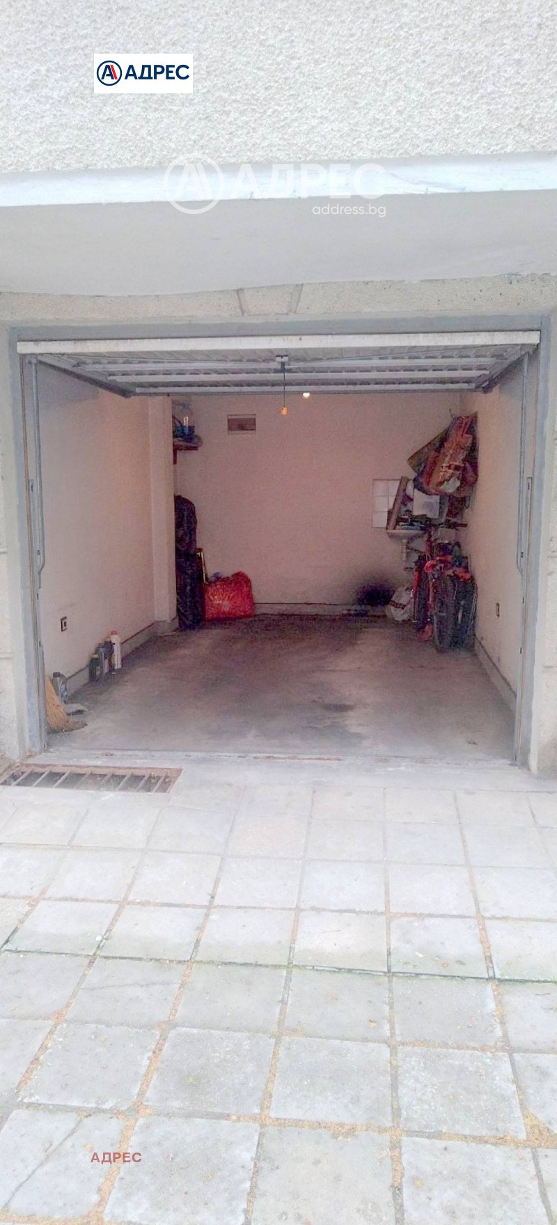 Продава ГАРАЖ в град Варна, Спортна зала - 13 кв.м / При запитване, АДРЕС