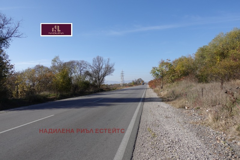 Продава ПАРЦЕЛ в град София, гр. Нови Искър - 3050 кв.м / 150 000 € » 293 374.50 лв., НАДИЛЕНА РИЪЛ ЕСТЕЙТС