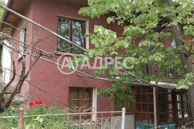 Продава  Къща, с. Реброво