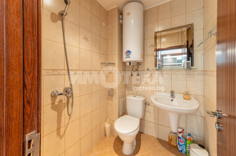 Myytävänä  1 makuuhuone Varna , k.k. Zlatni pjasatsi , 101 neliömetriä | 82807664 - kuva [9]