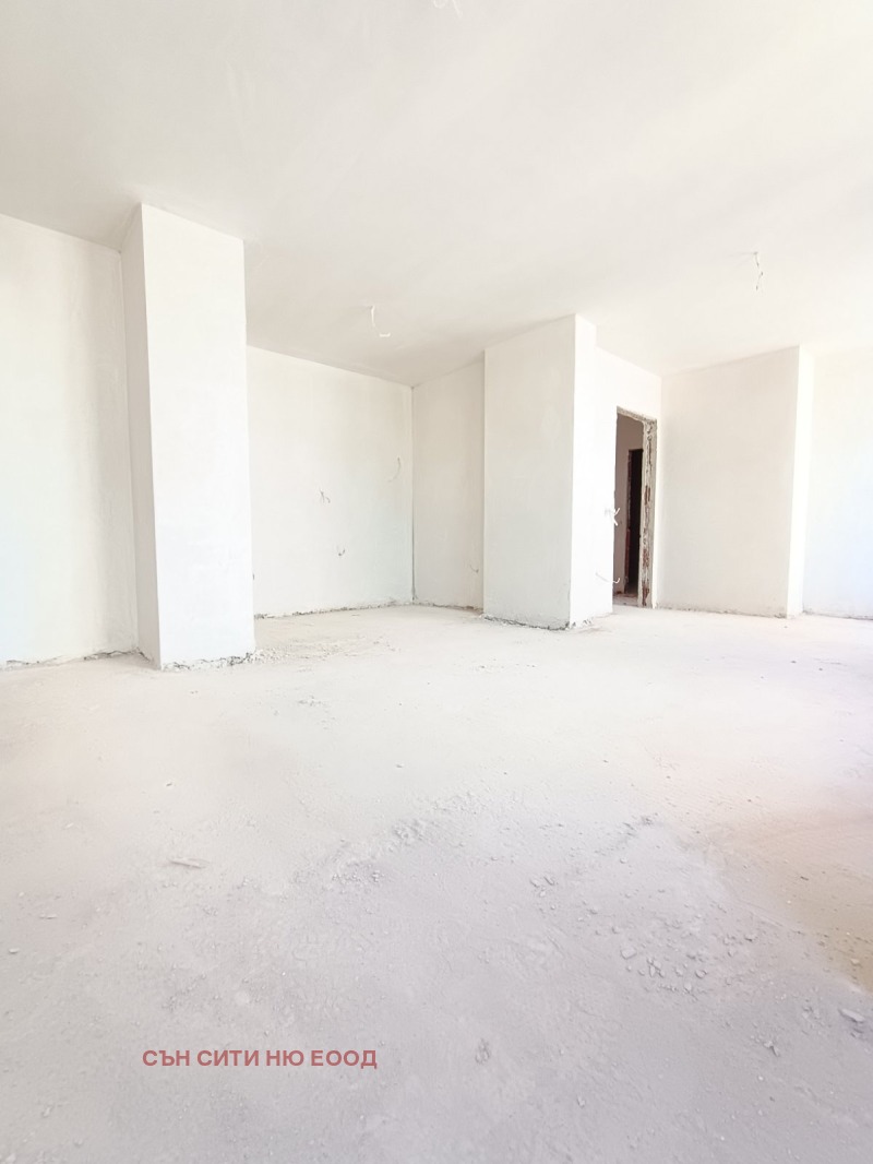 Te koop  2 slaapkamers Sofia , Mladost 1 , 115 m² | 32892829