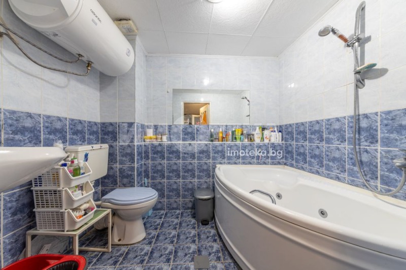 Продава 3-СТАЕН, гр. Варна, Цветен квартал, снимка 13 - Апартаменти - 52164540