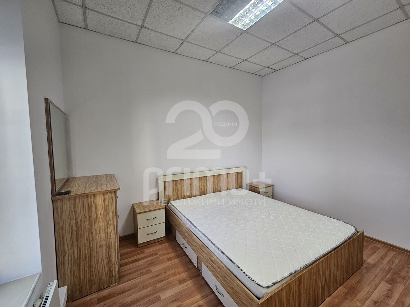 Продава ЕТАЖ ОТ КЪЩА, гр. Велико Търново, Център, снимка 2 - Етаж от къща - 53679659