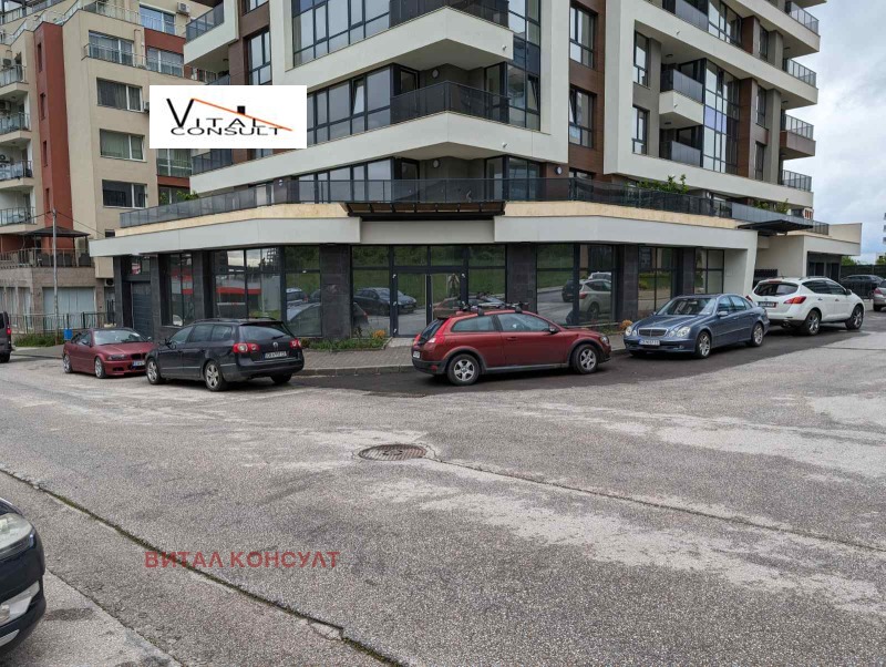 À venda  Escritório Sofia , Manastirski livadi , 252 m² | 92643841