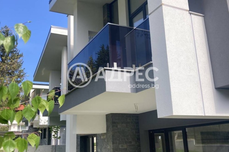 In vendita  Casa Sofia , Dragalevtsi , 320 mq | 38420924
