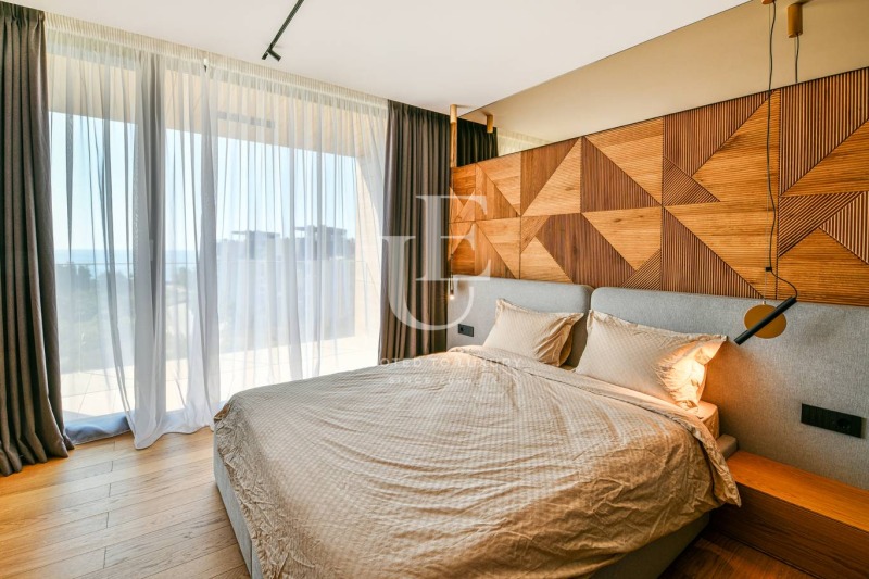 Продается  3 спальни Варна , к.к. Св.Св. Константин и Елена , 376 кв.м | 60348894 - изображение [12]
