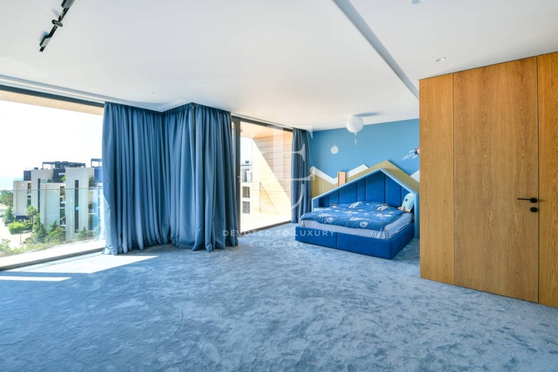 Продается  3 спальни Варна , к.к. Св.Св. Константин и Елена , 376 кв.м | 60348894 - изображение [14]