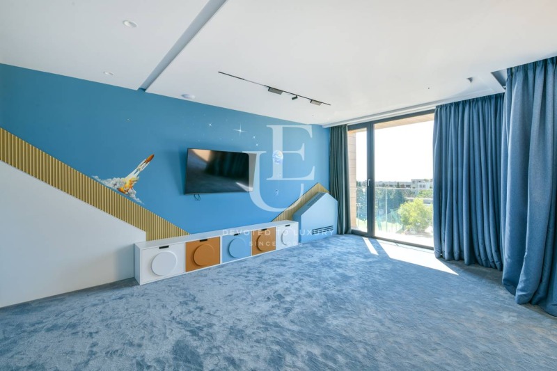 Продается  3 спальни Варна , к.к. Св.Св. Константин и Елена , 376 кв.м | 60348894 - изображение [15]