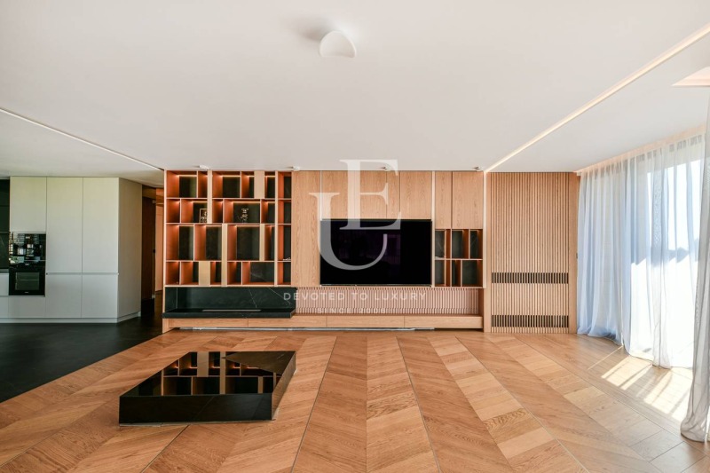 Продается  3 спальни Варна , к.к. Св.Св. Константин и Елена , 376 кв.м | 60348894 - изображение [8]