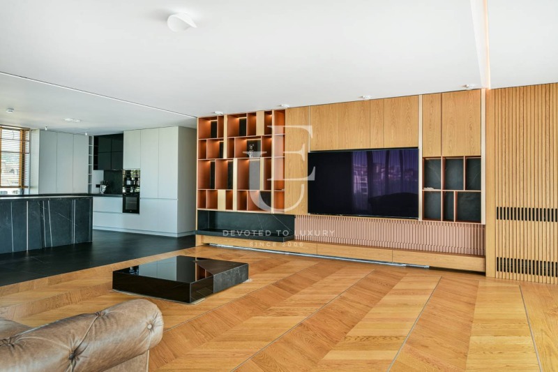 Продается  3 спальни Варна , к.к. Св.Св. Константин и Елена , 376 кв.м | 60348894 - изображение [7]