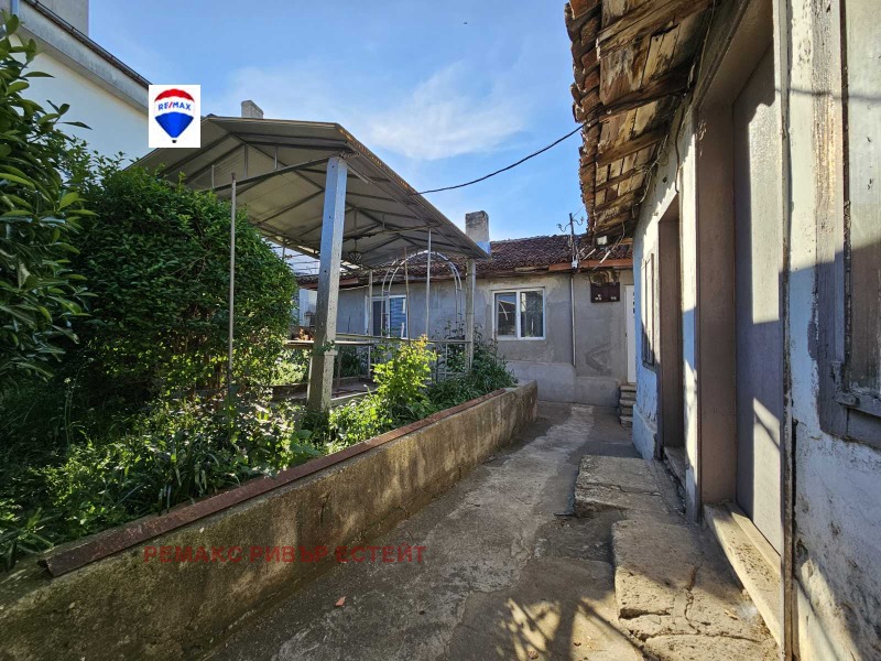 Продава КЪЩА, гр. Русе, Новата махала, снимка 11 - Къщи - 53368326