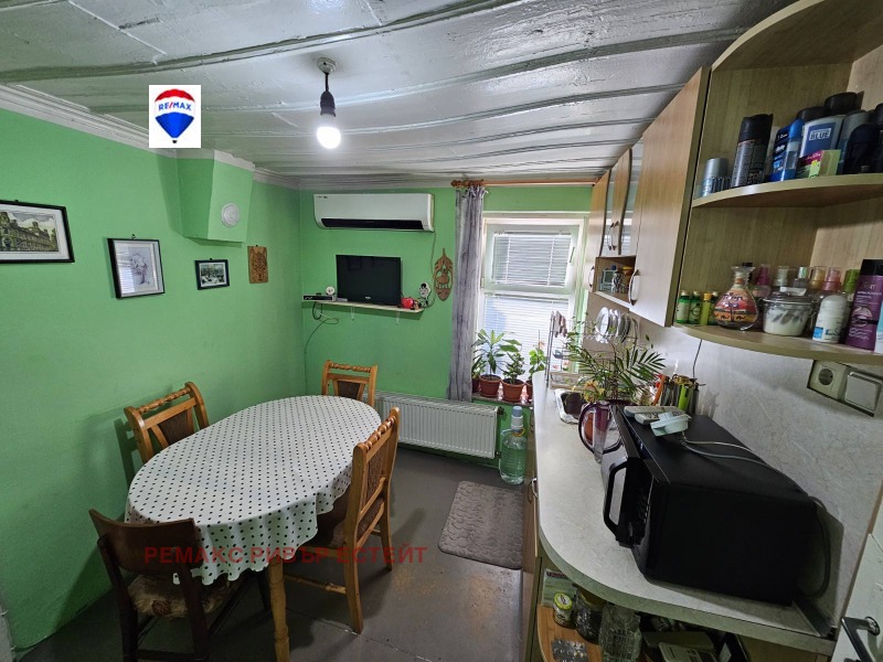 Продава КЪЩА, гр. Русе, Новата махала, снимка 5 - Къщи - 53368326