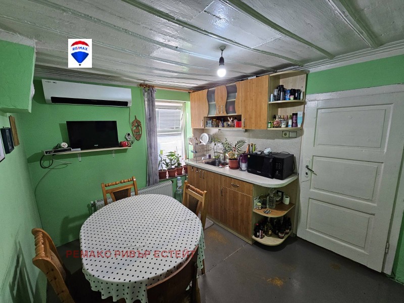 Продава КЪЩА, гр. Русе, Новата махала, снимка 6 - Къщи - 53368326