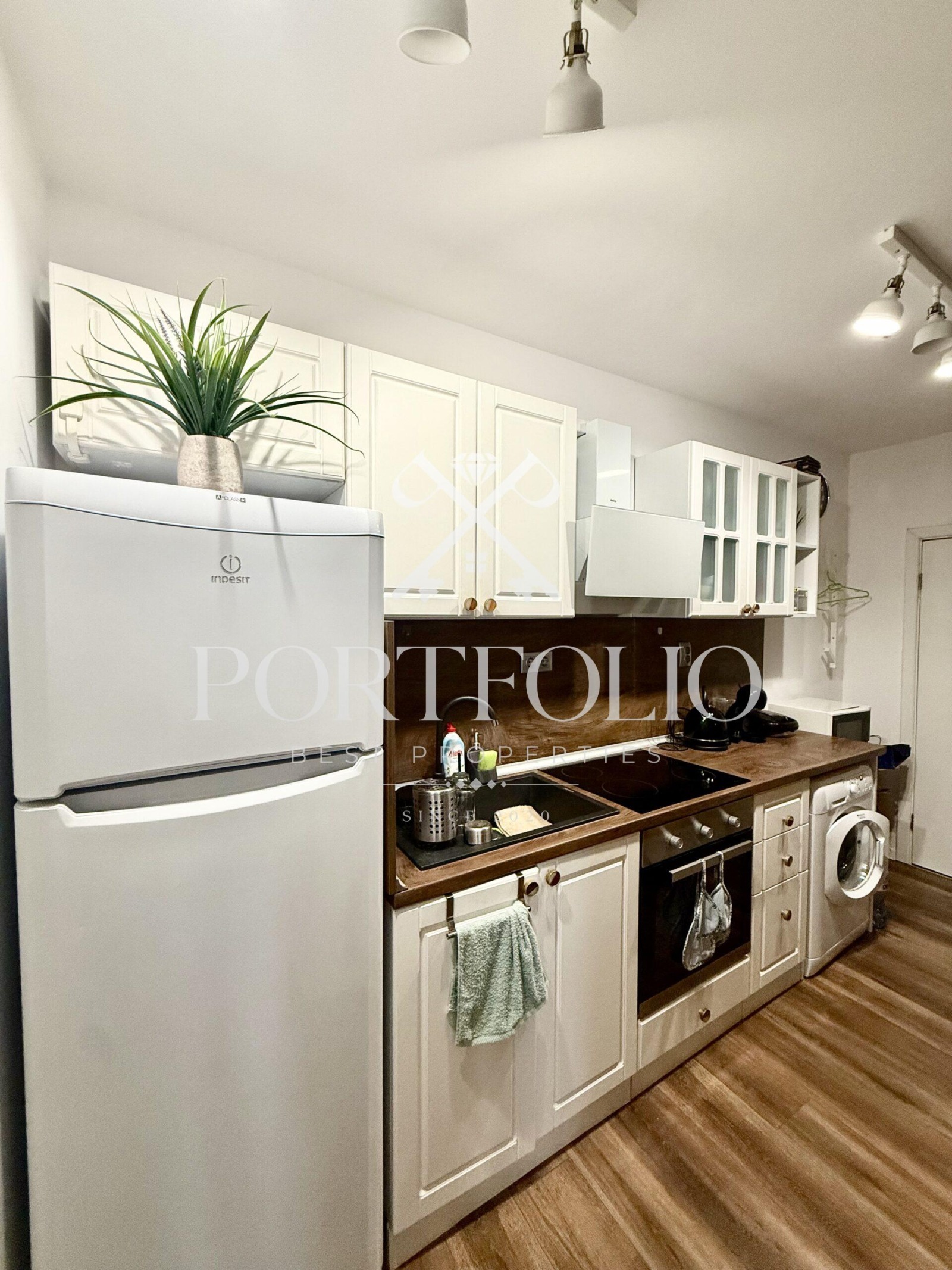 Продава 2-СТАЕН, гр. Созопол, област Бургас