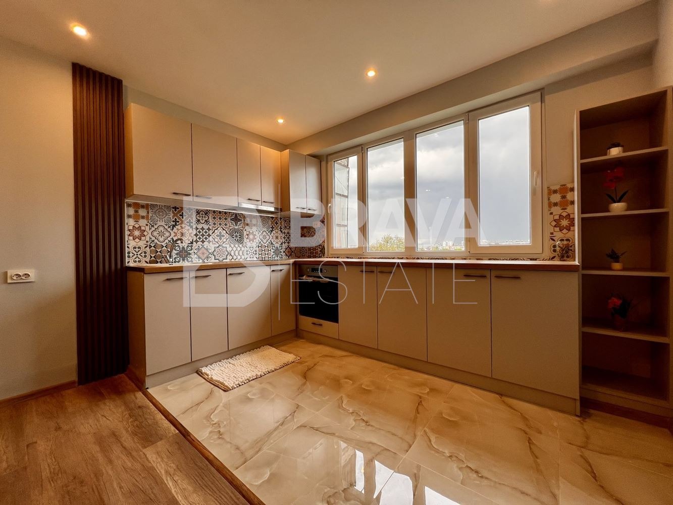 Продава 3-СТАЕН, гр. Пловдив, Кючук Париж, снимка 3 - Апартаменти - 54280004