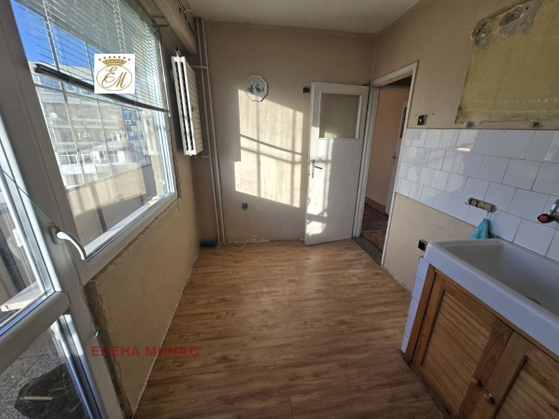 Продава 2-СТАЕН, гр. Шумен, Тракия, снимка 7 - Апартаменти - 52830820