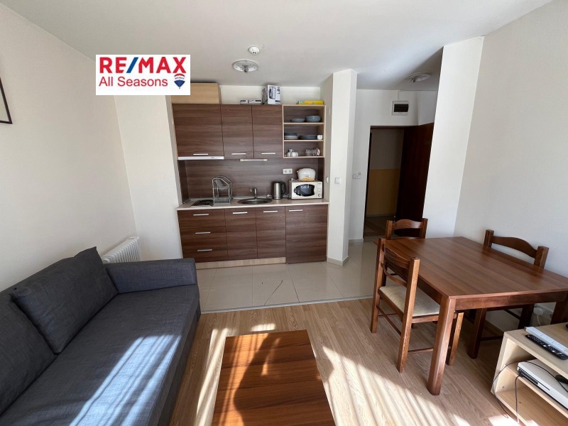 Продава 2-СТАЕН в област Благоевград, гр. Банско - 47 кв.м / 70 000 € » 136 908.10 лв., РЕМАКС ОЛ СИЙЗЪНС