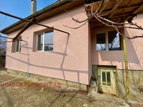 Casa Djuliunița, regiunea Veliko Tarnovo 14