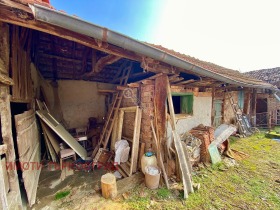 Talo Džuljunitsa, Veliko Tarnovo alue 15