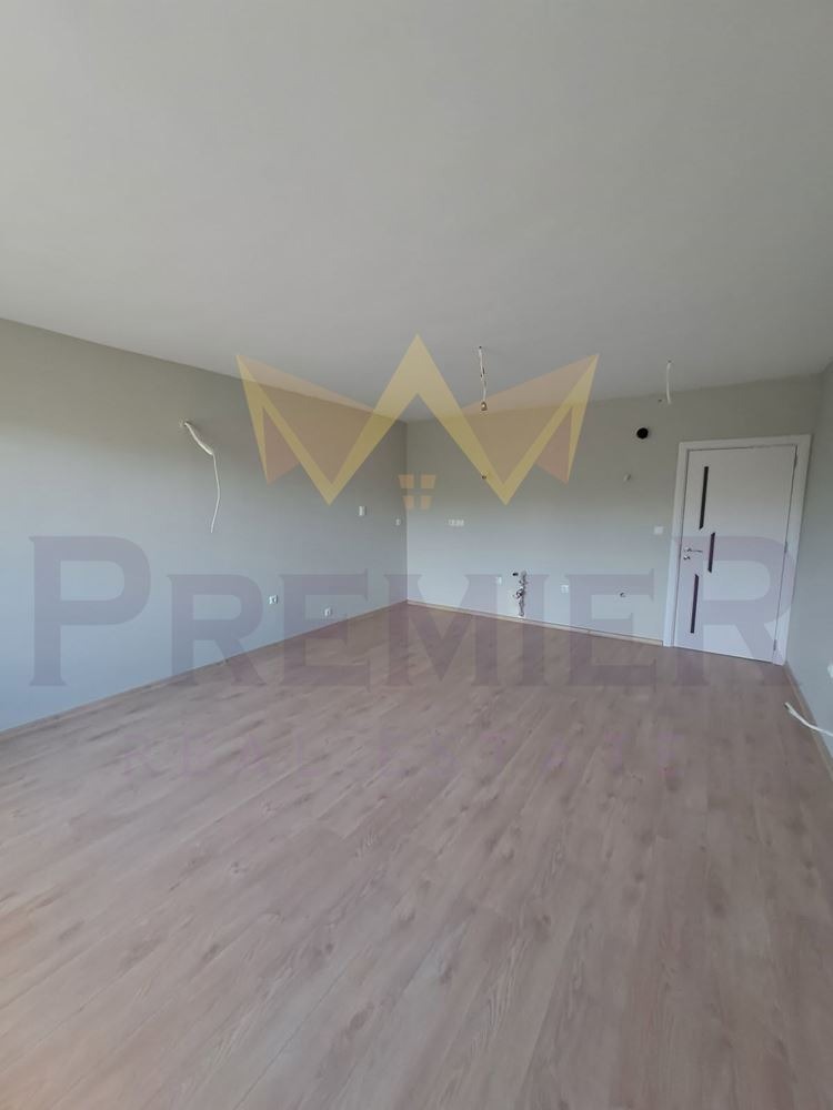 Продава 3-СТАЕН, гр. Варна, Централна поща