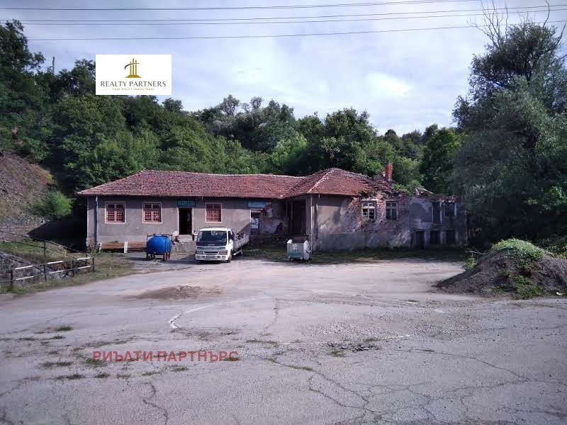 Na prodej  Prodejna oblast Pernik , Raduj , 300 m2 | 66494027