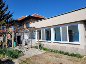 Huis Strjama, regio Plovdiv 1
