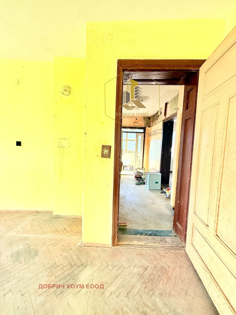 Продава ЕТАЖ ОТ КЪЩА, гр. Добрич, Автогара, снимка 3 - Етаж от къща - 53603289