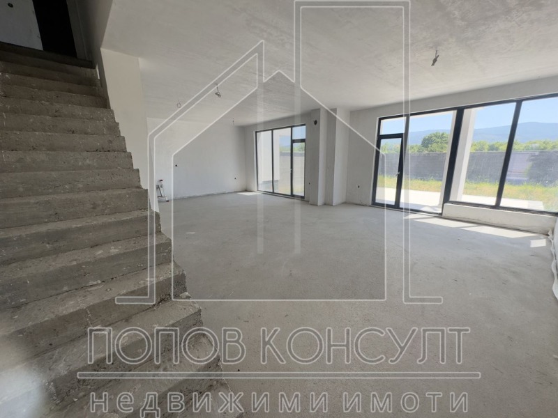 Till salu  Hus Plovdiv , Ostromila , 330 kvm | 41142655 - bild [8]