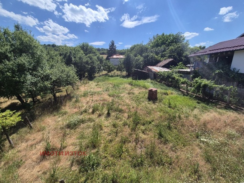 Продава  Къща област Перник , с. Черна гора , 150 кв.м | 64533497 - изображение [15]