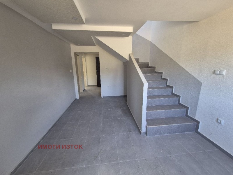 Продава  Къща област Перник , с. Черна гора , 150 кв.м | 64533497 - изображение [2]