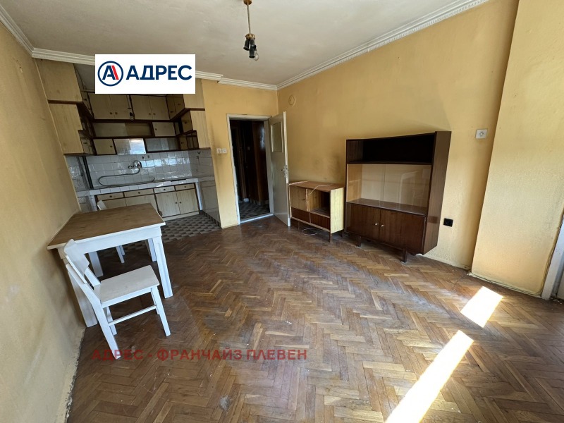 Продава 1-СТАЕН, град Плевен, 9-ти квартал • 60000 € / 117349.80 лв. • 45841500 1