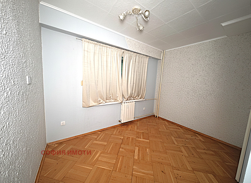 Продава 4-СТАЕН, гр. София, Света Троица, снимка 5 - Апартаменти - 52631694