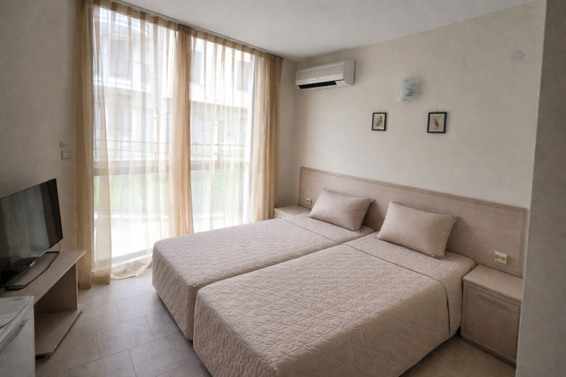 Продава 1-СТАЕН в област Бургас, к.к. Слънчев бряг - 31 кв.м / 45 500 € » 88 990.27 лв., БОНЧЕВ ГРУП БГ