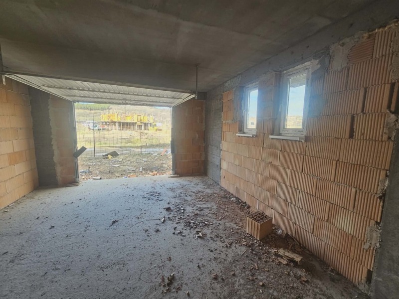 Продава ГАРАЖ в град Кърджали, Възрожденци - 26 кв.м / 24 000 € » 46 939.92 лв., ТБС БГПРОПЪРТИС