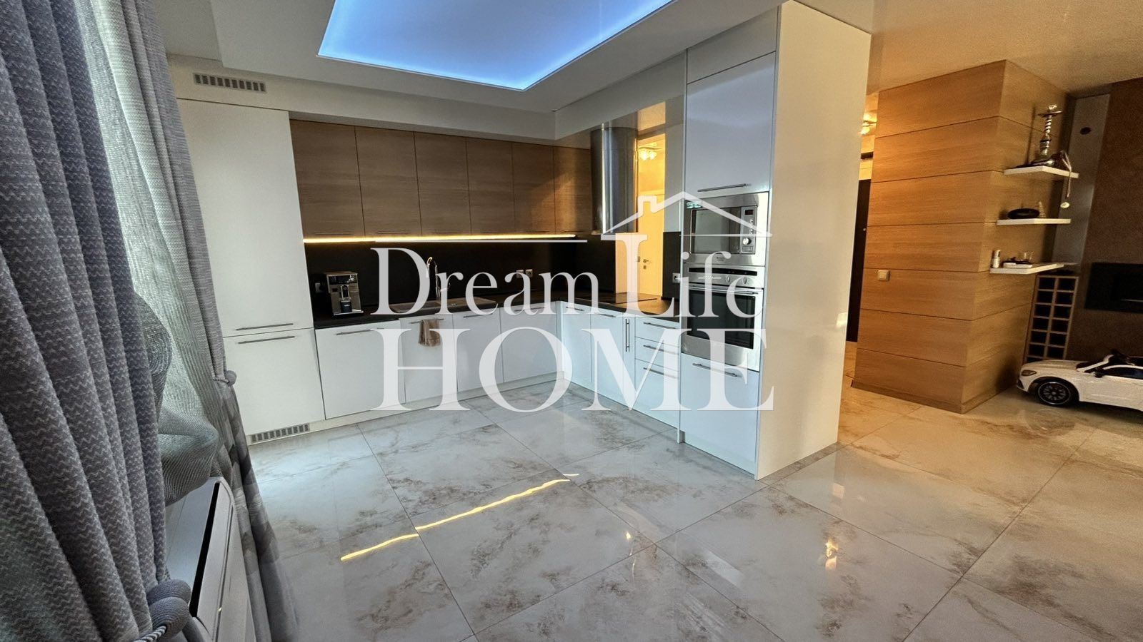 Продава 4-СТАЕН, гр. Пловдив, Център, снимка 5 - Апартаменти - 52537799