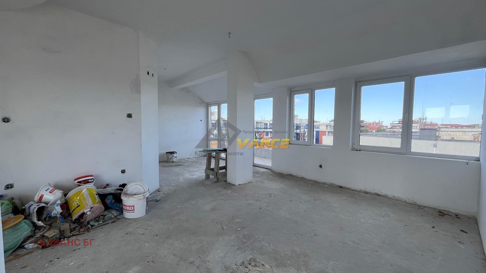 Продава МНОГОСТАЕН, гр. Поморие, област Бургас, снимка 2 - Апартаменти - 54381176