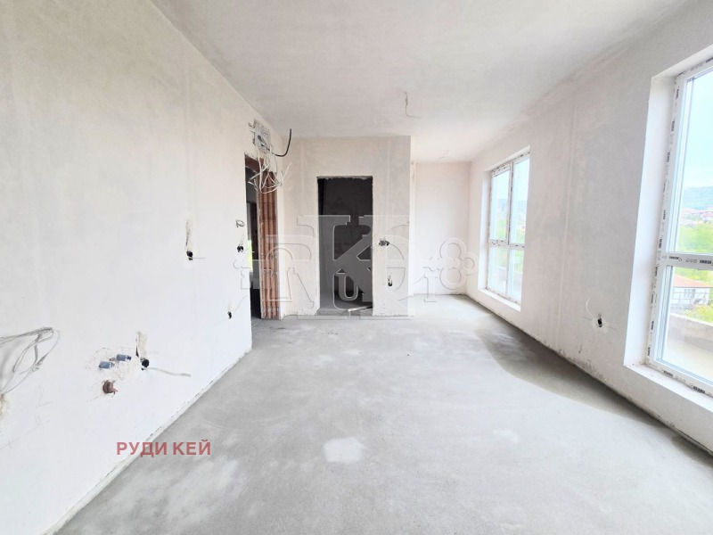 Na prodej  1 ložnice Varna , Levski 2 , 60 m2 | 93187705