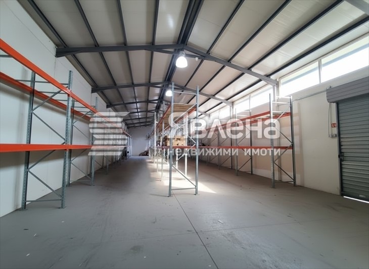 Продава  Склад град Пловдив , Индустриална зона - Север , 534 кв.м | 31610799