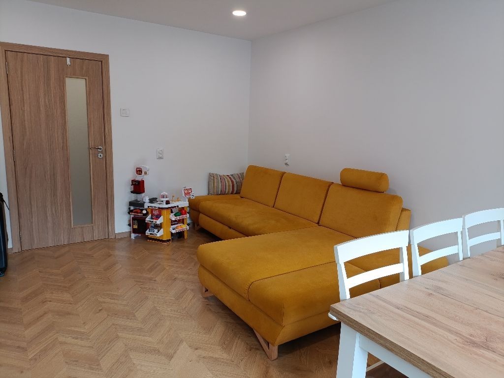 Продава 3-СТАЕН, гр. Русе, Здравец Изток, снимка 7 - Апартаменти - 54443695