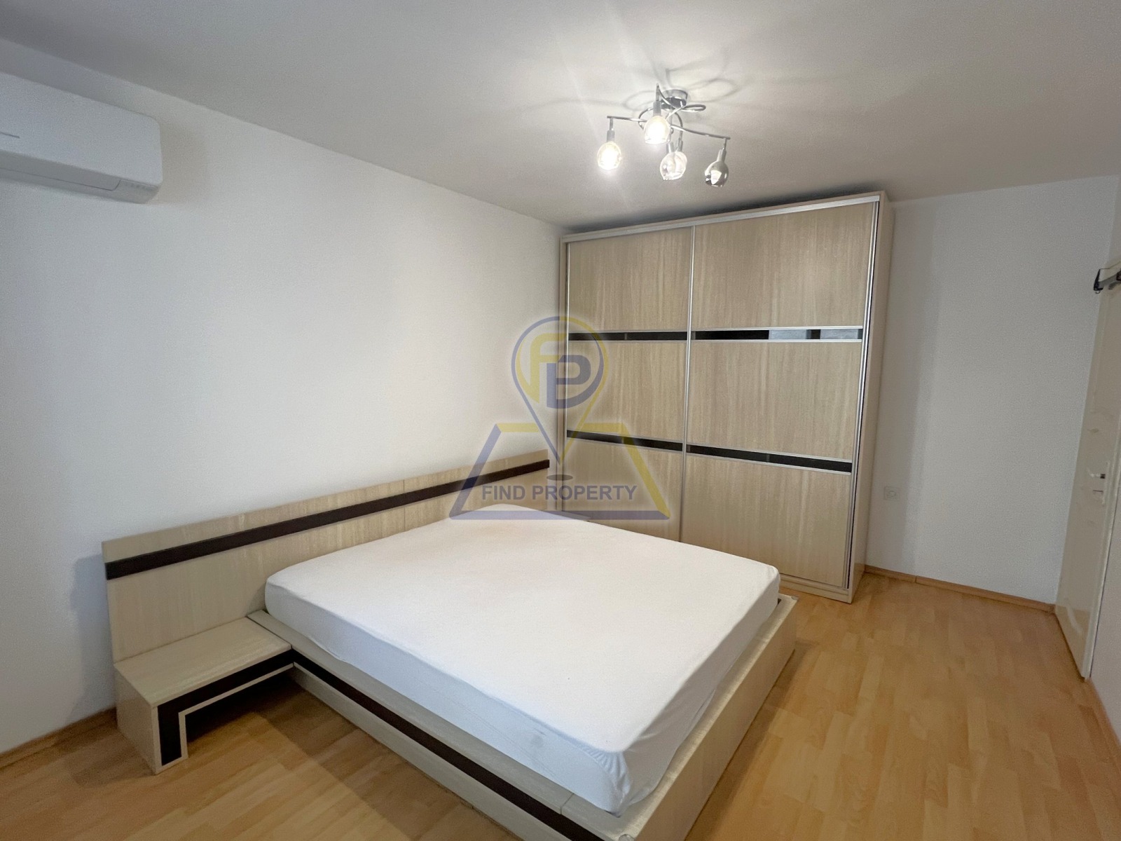 Продава 3-СТАЕН, гр. Бургас, Център, снимка 5 - Апартаменти - 55059535