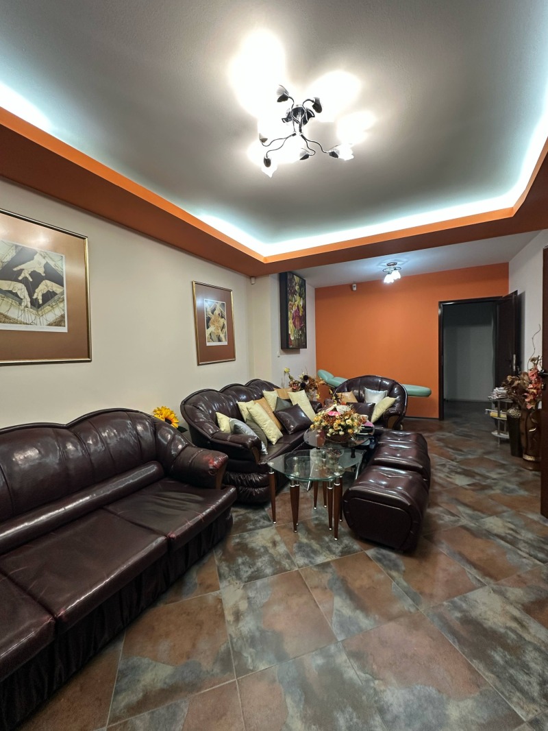 Продава  Офис град София , Витоша , 100 кв.м | 59103967