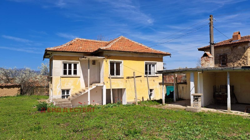 Продава  Къща област Стара Загора , с. Елхово (Николаево) , 1308 кв.м | 46006395 - изображение [3]