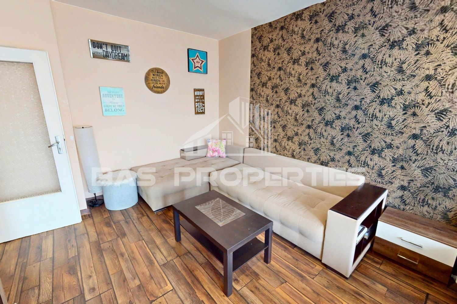 Продава 1-СТАЕН, гр. София, Люлин 7, снимка 2 - Апартаменти - 54135444