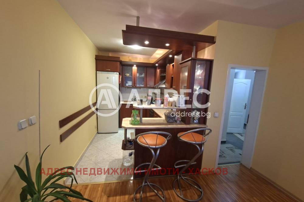 Продава МНОГОСТАЕН, гр. Хасково, Дружба 1, снимка 4 - Апартаменти - 54849896
