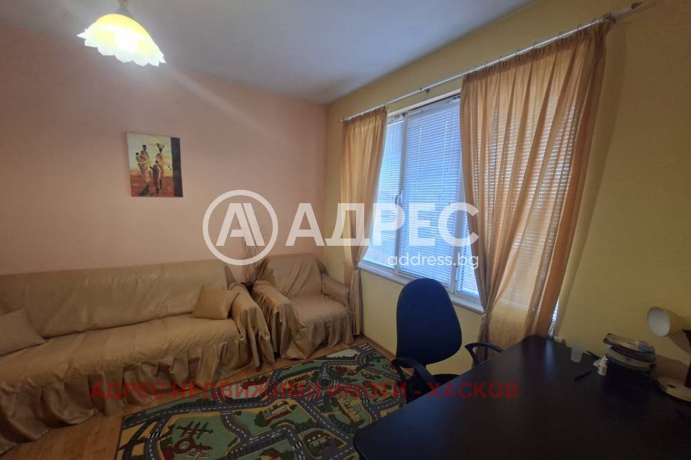 Продава МНОГОСТАЕН, гр. Хасково, Дружба 1, снимка 10 - Апартаменти - 54849896