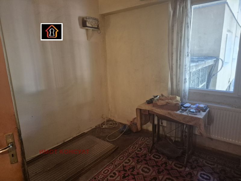 Продава 2-СТАЕН, гр. Враца, Дъбника, снимка 2 - Апартаменти - 55470952