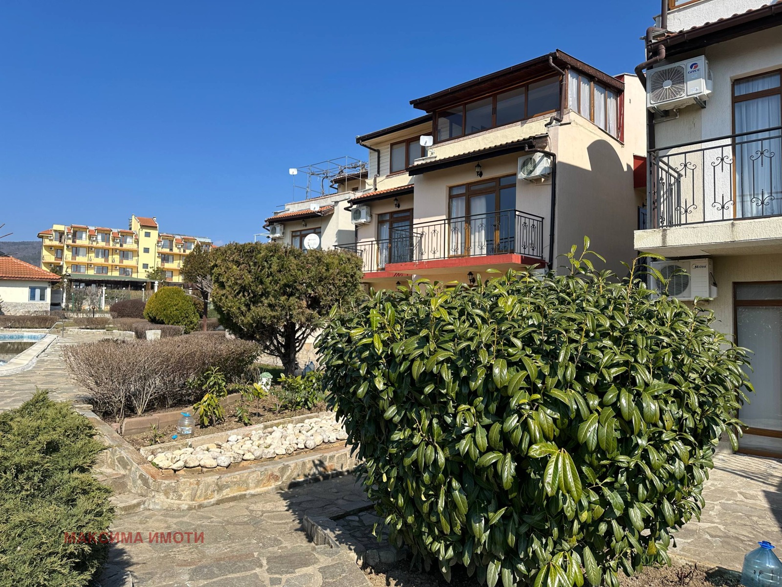 Продава 2-СТАЕН, гр. Свети Влас, област Бургас