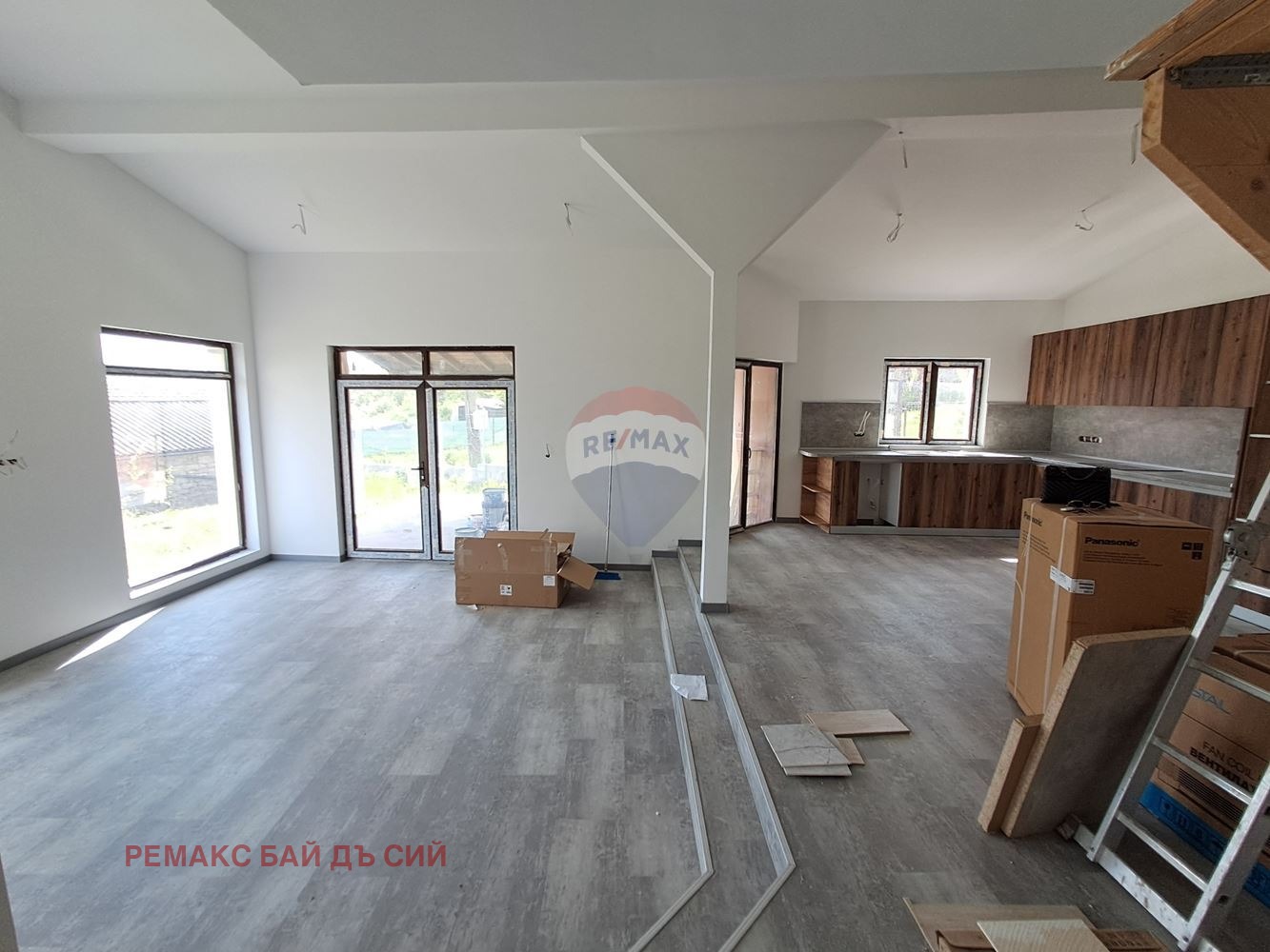 Продава КЪЩА, с. Изгрев, област Варна, снимка 6 - Къщи - 54614479