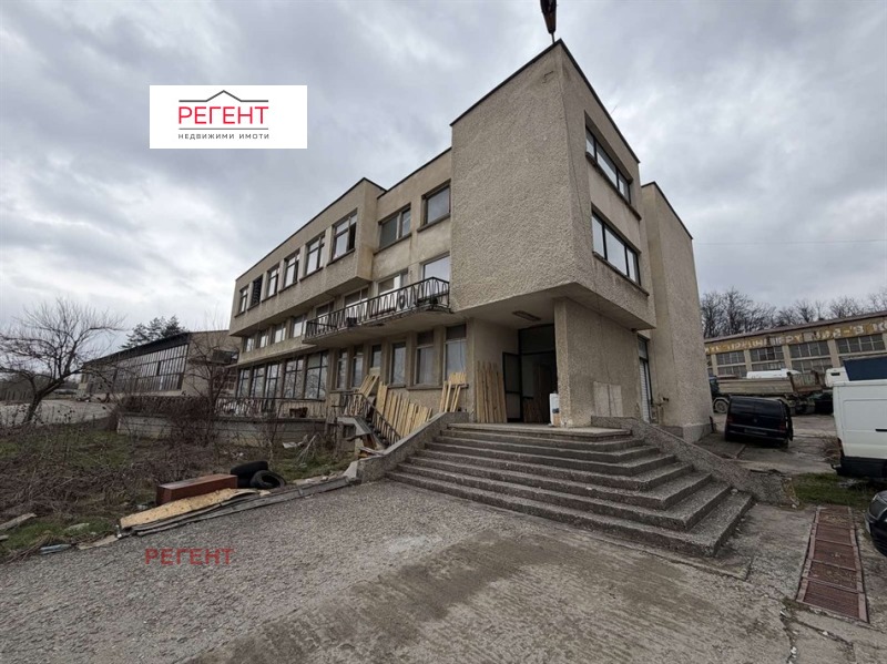 Продава ПРОМ. ПОМЕЩЕНИЕ в град Габрово, Център - 1089 кв.м / 370 000 € » 723 657.10 лв., РЕГЕНТ